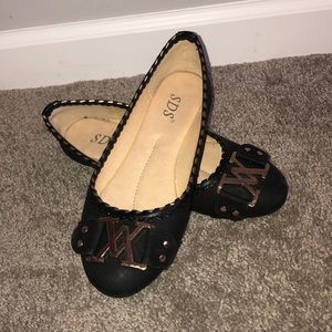 Black/Gold Flats